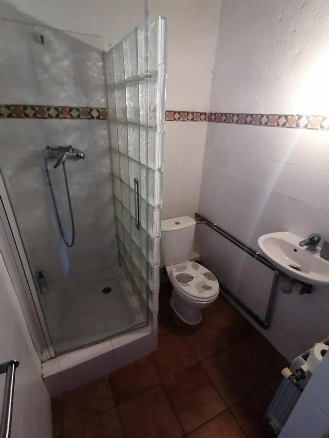 Maset Del Garraf Guest House Olesa de Bonesvalls Exterior photo