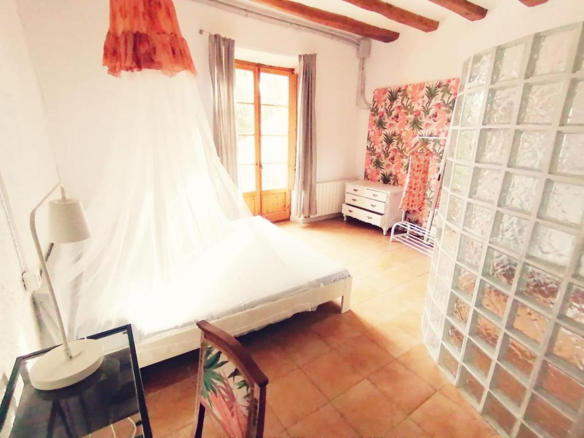 Maset Del Garraf Guest House Olesa de Bonesvalls Exterior photo